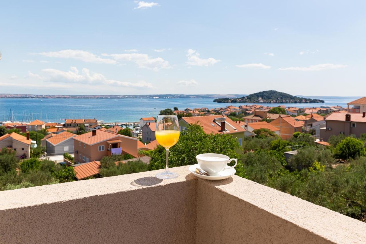 Apartman View Preko Exteriör bild