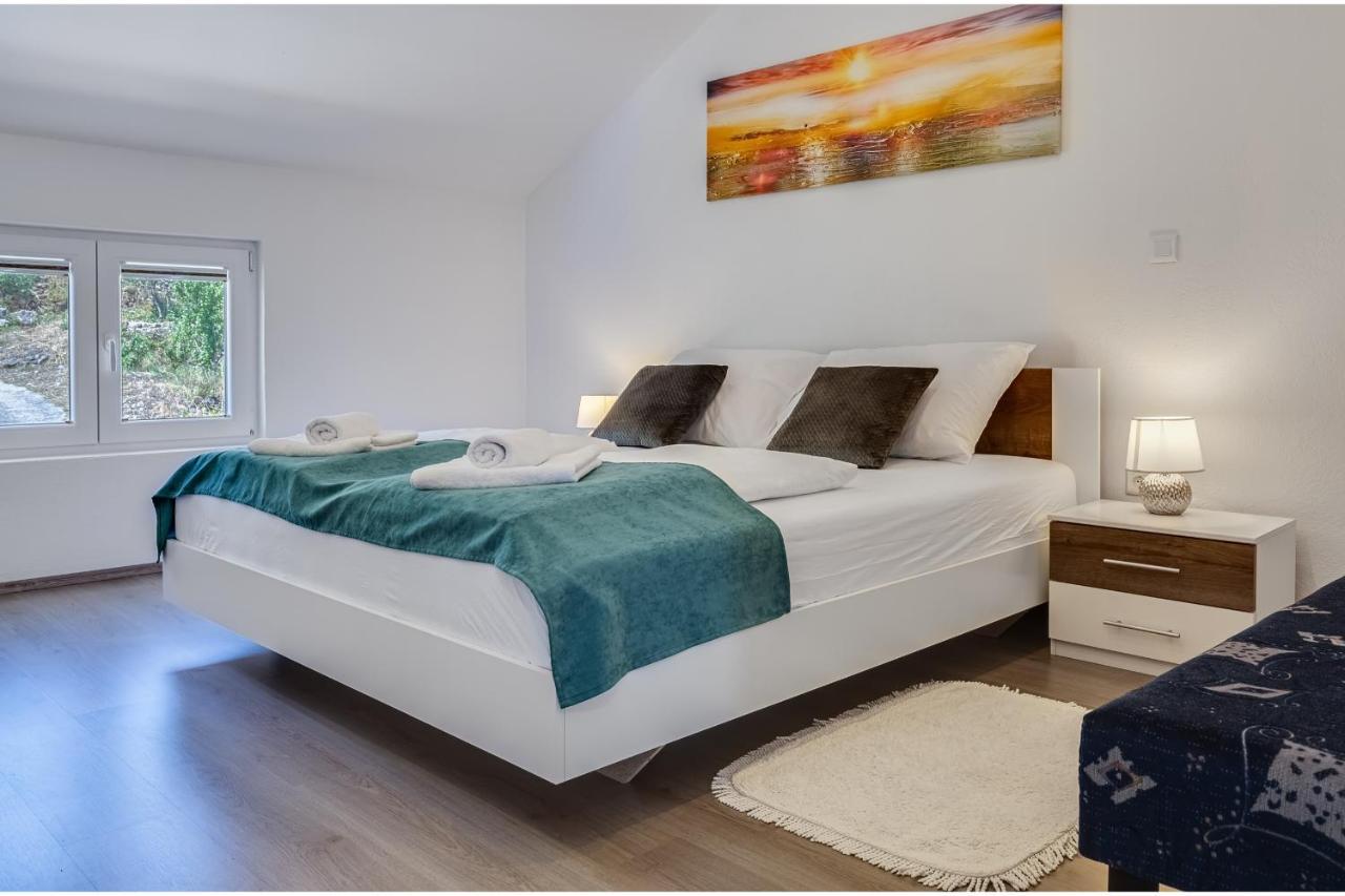 Apartman View Preko Exteriör bild